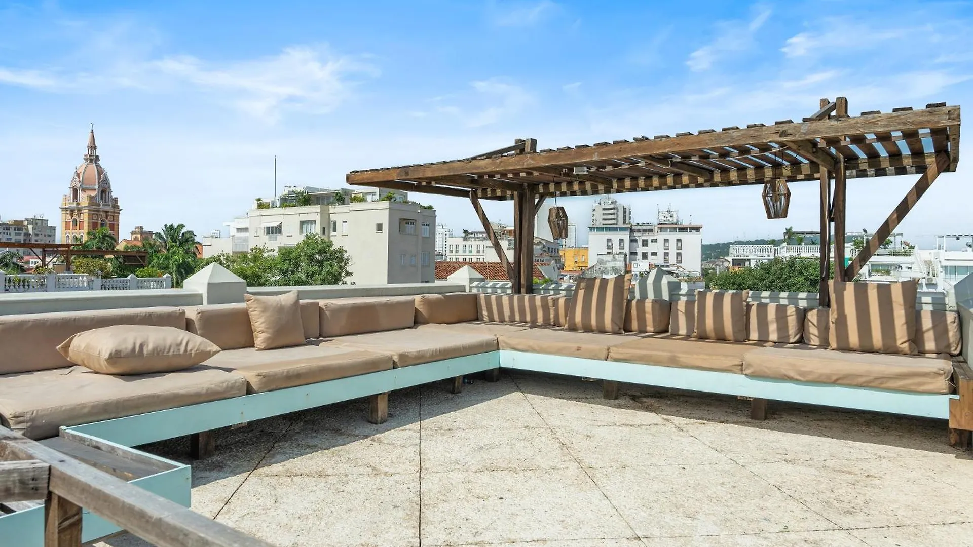 Villa Casa Del Dragon - Luxury Colonial Home Cartagena Cook Included Colombia