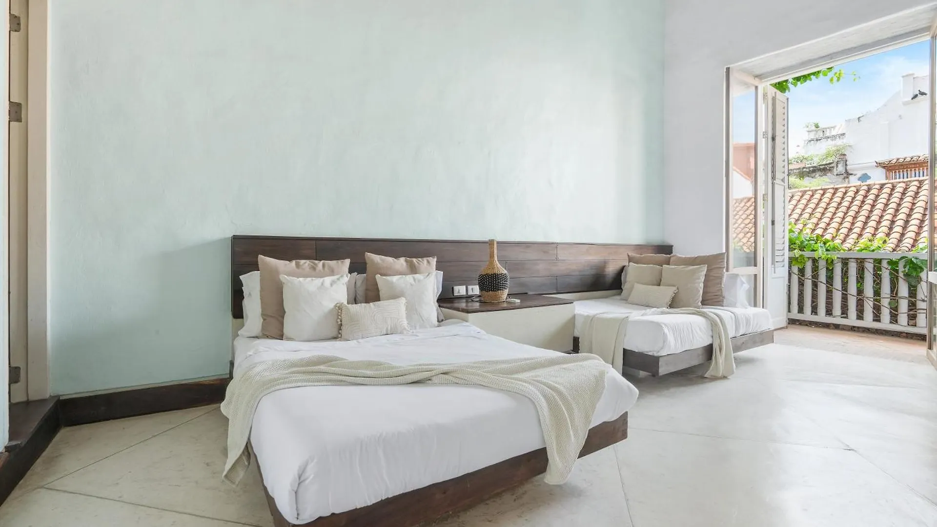 Casa Del Dragon - Luxury Colonial Home Cartagena Cook Included
