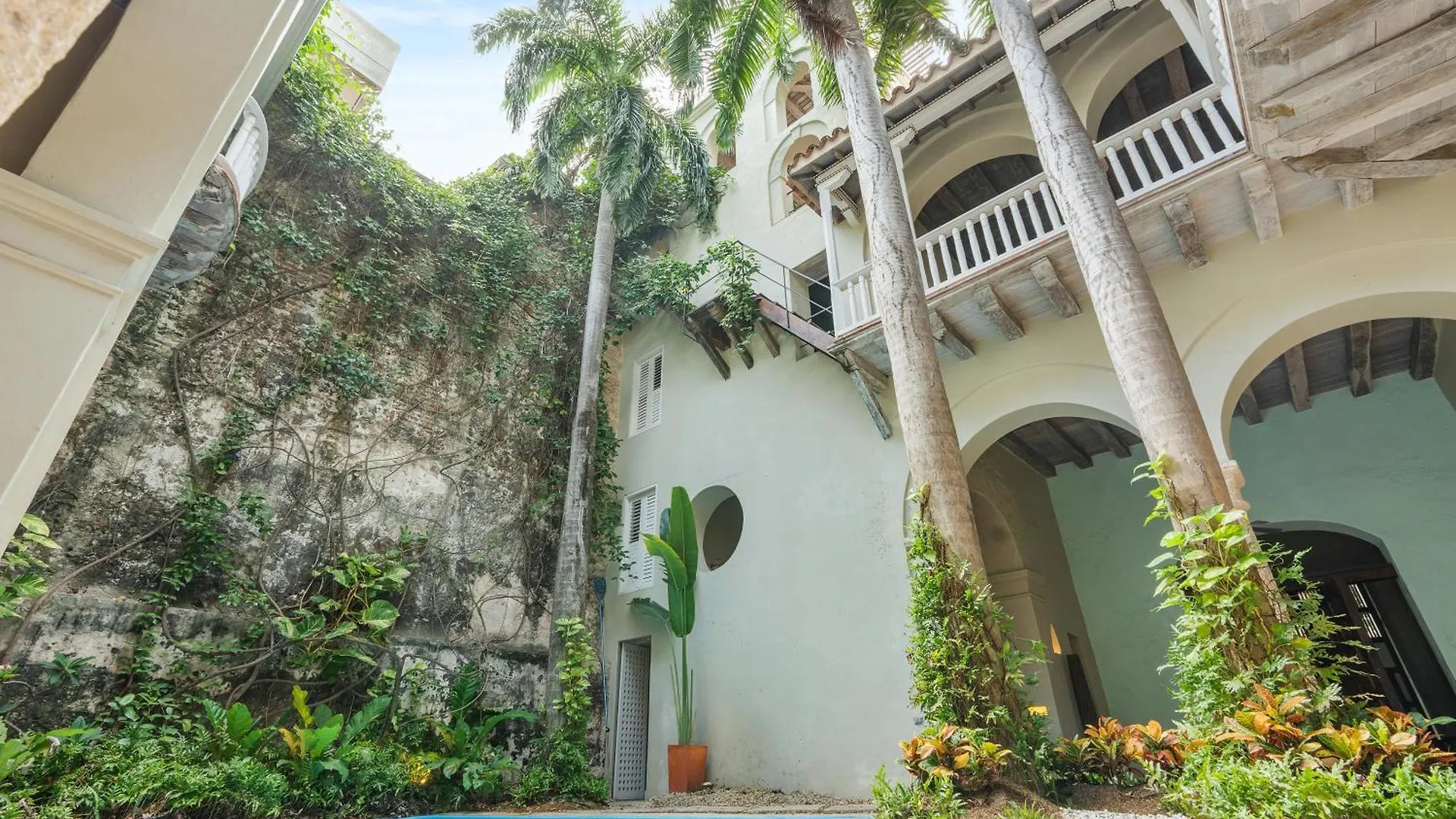 Casa Del Dragon - Luxury Colonial Home Cartagena Cook Included